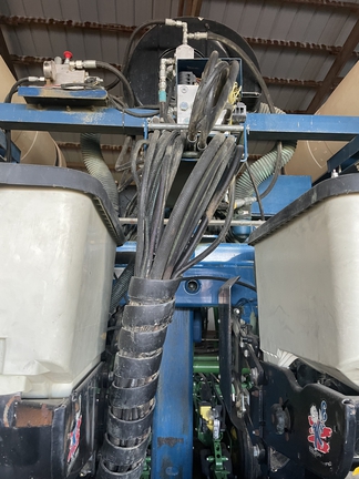 2011 Kinze 3660 Planter