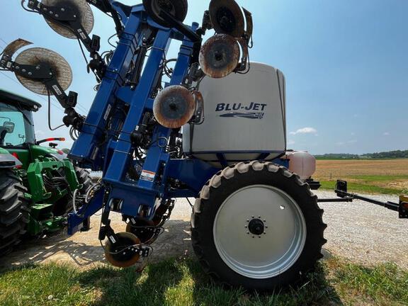 2023 Blu-Jet AT4615 Applicator