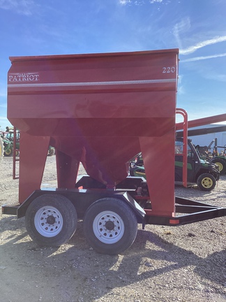 2017 Patriot 220 Tender