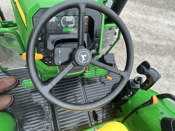 2024 John Deere 5075E Tractor