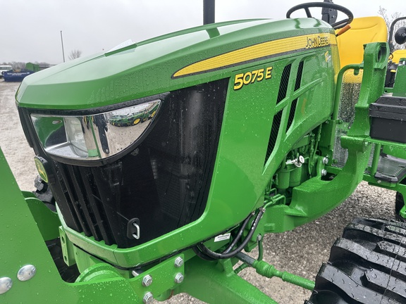 2024 John Deere 5075E Tractor