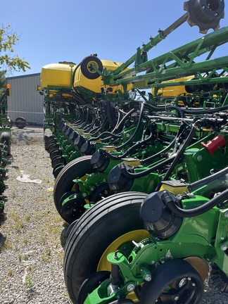 2023 John Deere 1775NT Planter