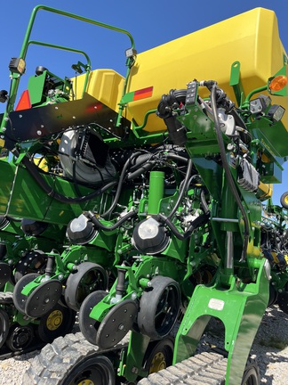 2023 John Deere 1775NT Planter