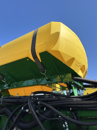 2023 John Deere 1775NT Planter