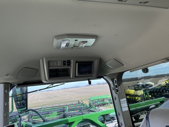 2023 John Deere 612R Sprayer/High Clearance