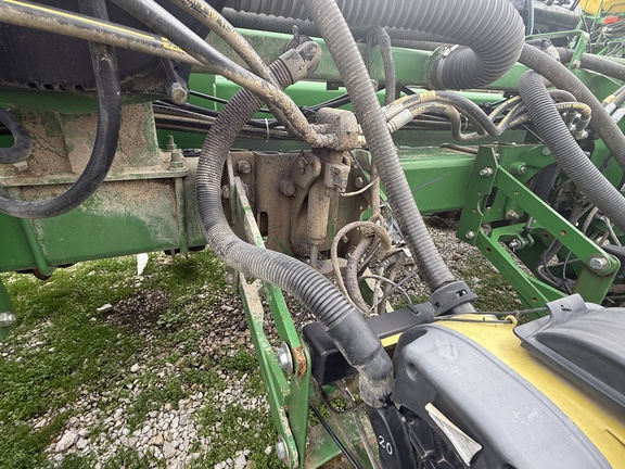 2005 John Deere 1770NT CCS Planter
