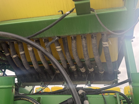 2005 John Deere 1770NT CCS Planter