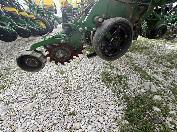 2005 John Deere 1770NT CCS Planter