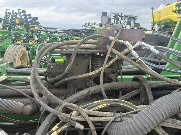 2005 John Deere 1770NT CCS Planter