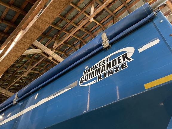 2009 Kinze 1050 Grain Cart