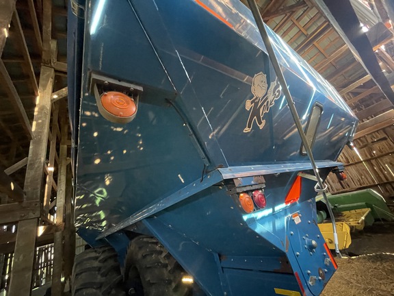 2009 Kinze 1050 Grain Cart