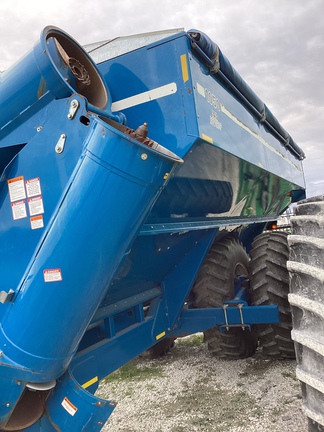 2009 Kinze 1050 Grain Cart