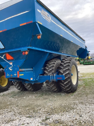 2009 Kinze 1050 Grain Cart