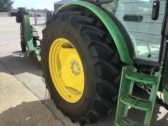 2021 John Deere 6105E Tractor