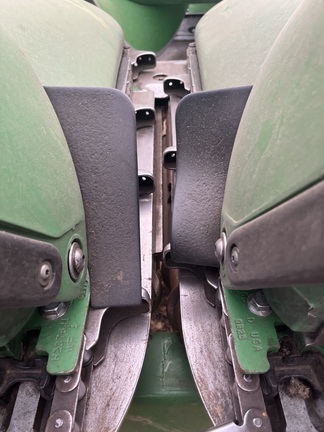 2020 John Deere 708C Header Corn Head