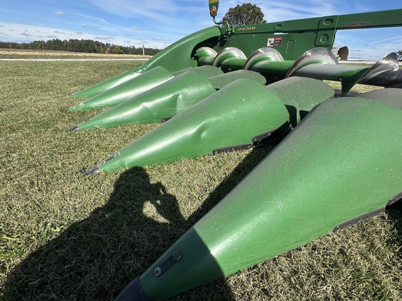 2020 John Deere 708C Header Corn Head
