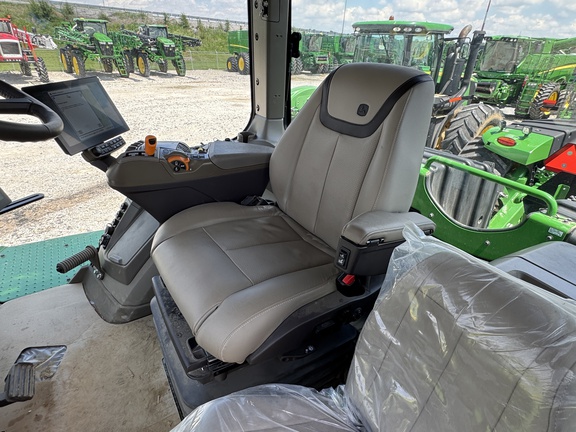 2024 John Deere 9R 390 Tractor 4WD