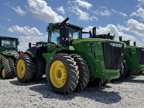 2024 John Deere 9R 390 Tractor 4WD