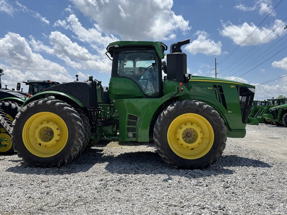2024 John Deere 9R 390 Tractor 4WD
