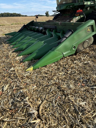 2022 John Deere C8R Header Corn Head