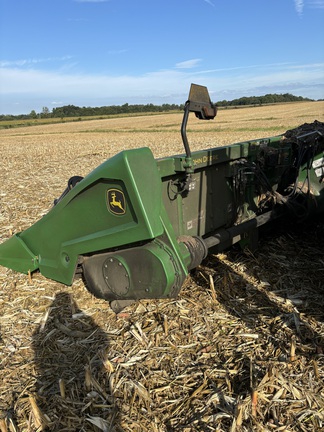 2022 John Deere C8R Header Corn Head