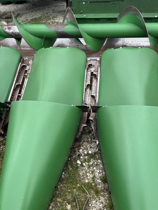 2022 John Deere C8R Header Corn Head