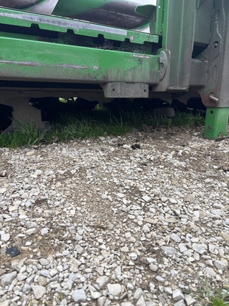 2022 John Deere C8R Header Corn Head