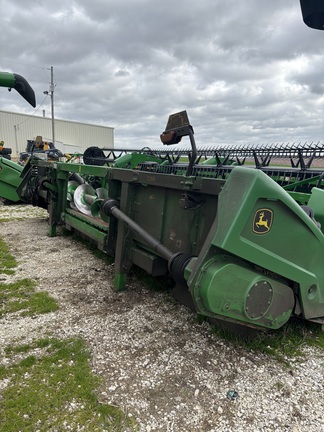 2022 John Deere C8R Header Corn Head