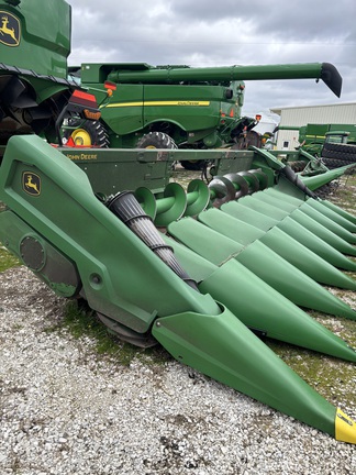 2022 John Deere C8R Header Corn Head