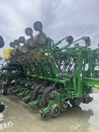 2024 John Deere 1795 Planter