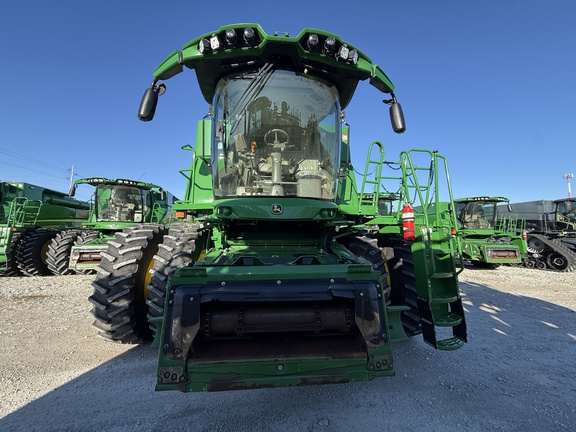 2023 John Deere S780 Combine