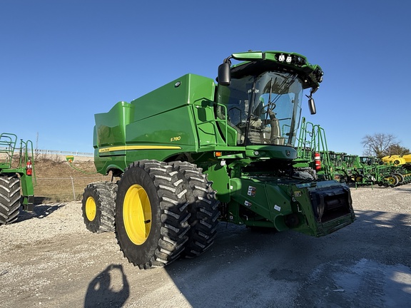 2023 John Deere S780 Combine