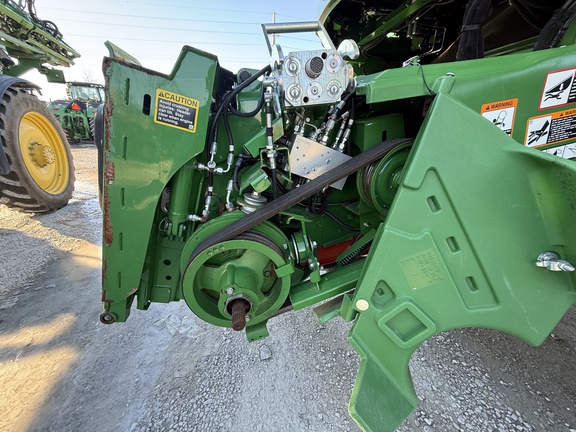 2023 John Deere S780 Combine