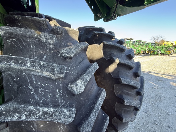 2023 John Deere S780 Combine