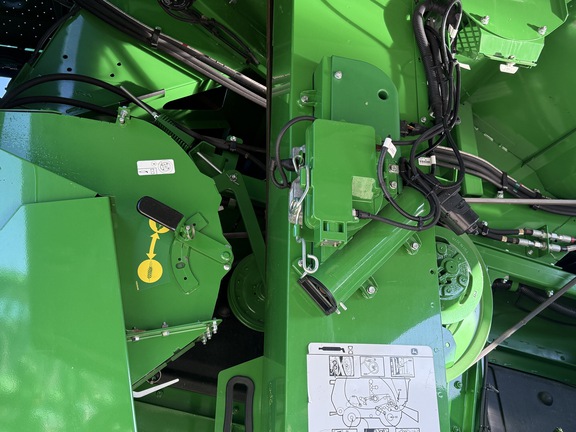 2023 John Deere S780 Combine