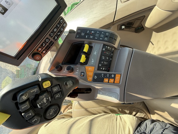 2023 John Deere S780 Combine