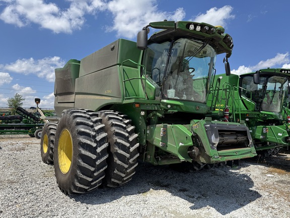 2024 John Deere S780 Combine