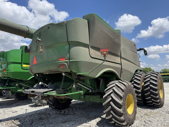 2024 John Deere S780 Combine