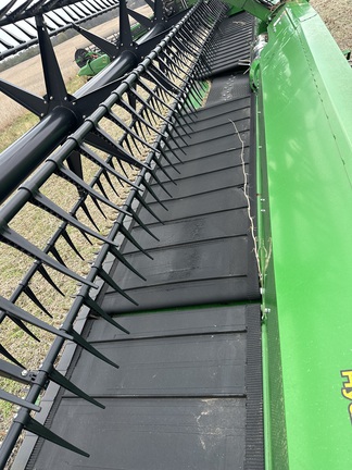 2020 John Deere 740FD Header Combine
