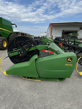 2020 John Deere 740FD Header Combine