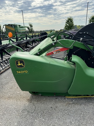 2020 John Deere 740FD Header Combine