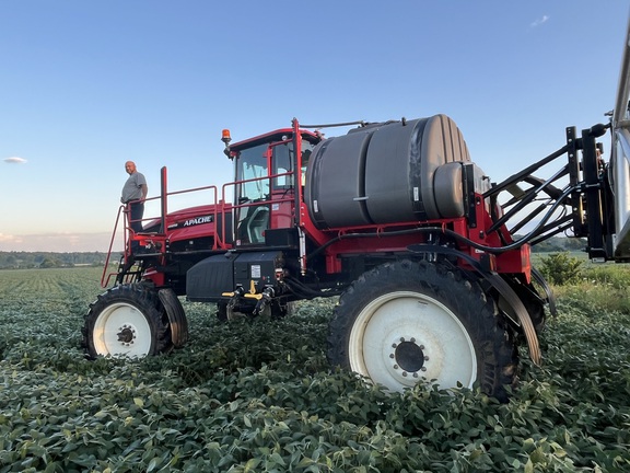 2022 Apache AS1250 Sprayer/High Clearance