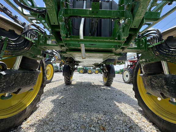 2024 John Deere 410R Sprayer/High Clearance
