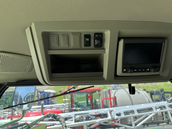 2024 John Deere 410R Sprayer/High Clearance