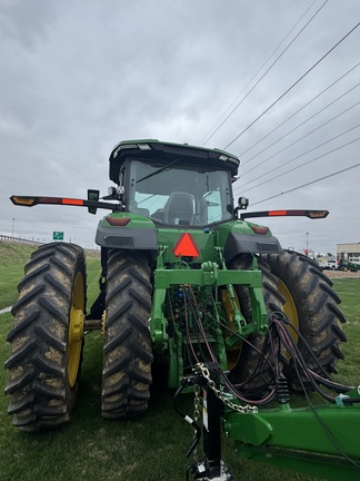 2024 John Deere 8R 250 Tractor