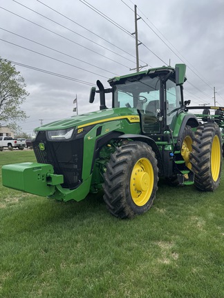2024 John Deere 8R 250 Tractor