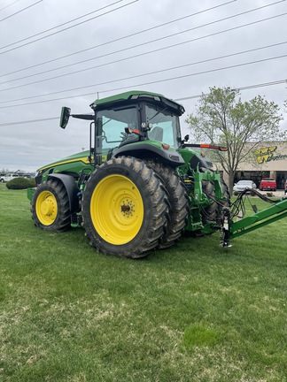 2024 John Deere 8R 250 Tractor