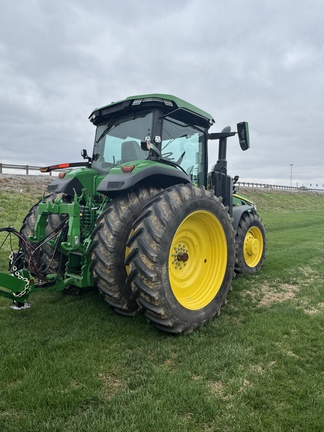 2024 John Deere 8R 250 Tractor