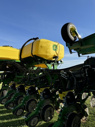 2024 John Deere 1775NT Planter