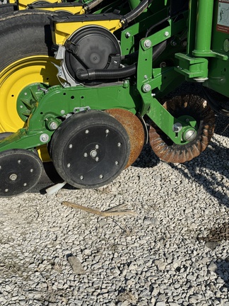 2024 John Deere 1775NT Planter